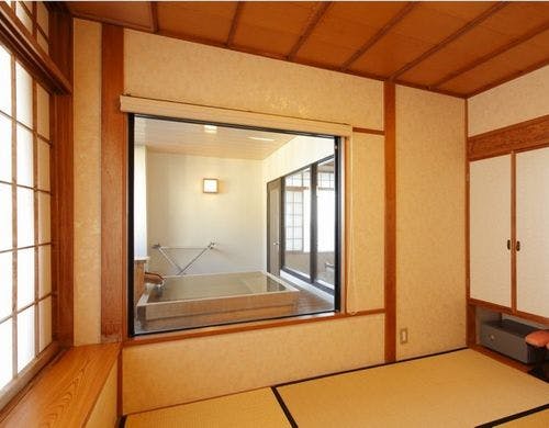 露天風呂付き客室「孟春の間」