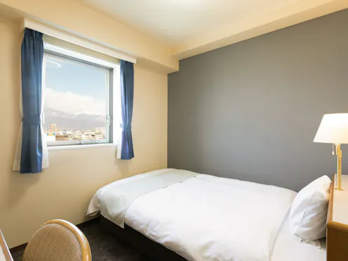 【ห้องเซมิ-ดับเบิล】เตียงกว้าง 140 ซม.