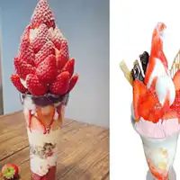 สตรอว์เบอร์รี่พาร์เฟ่ต์ของคาเฟ่ใกล้เคียง