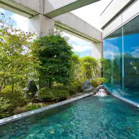 น้ำพุร้อน ห้องอาบน้ำขนาดใหญ่กลางแจ้ง (กลางวัน)