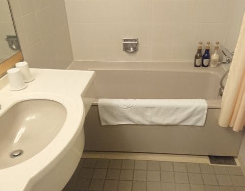 ツインルームのバスルーム