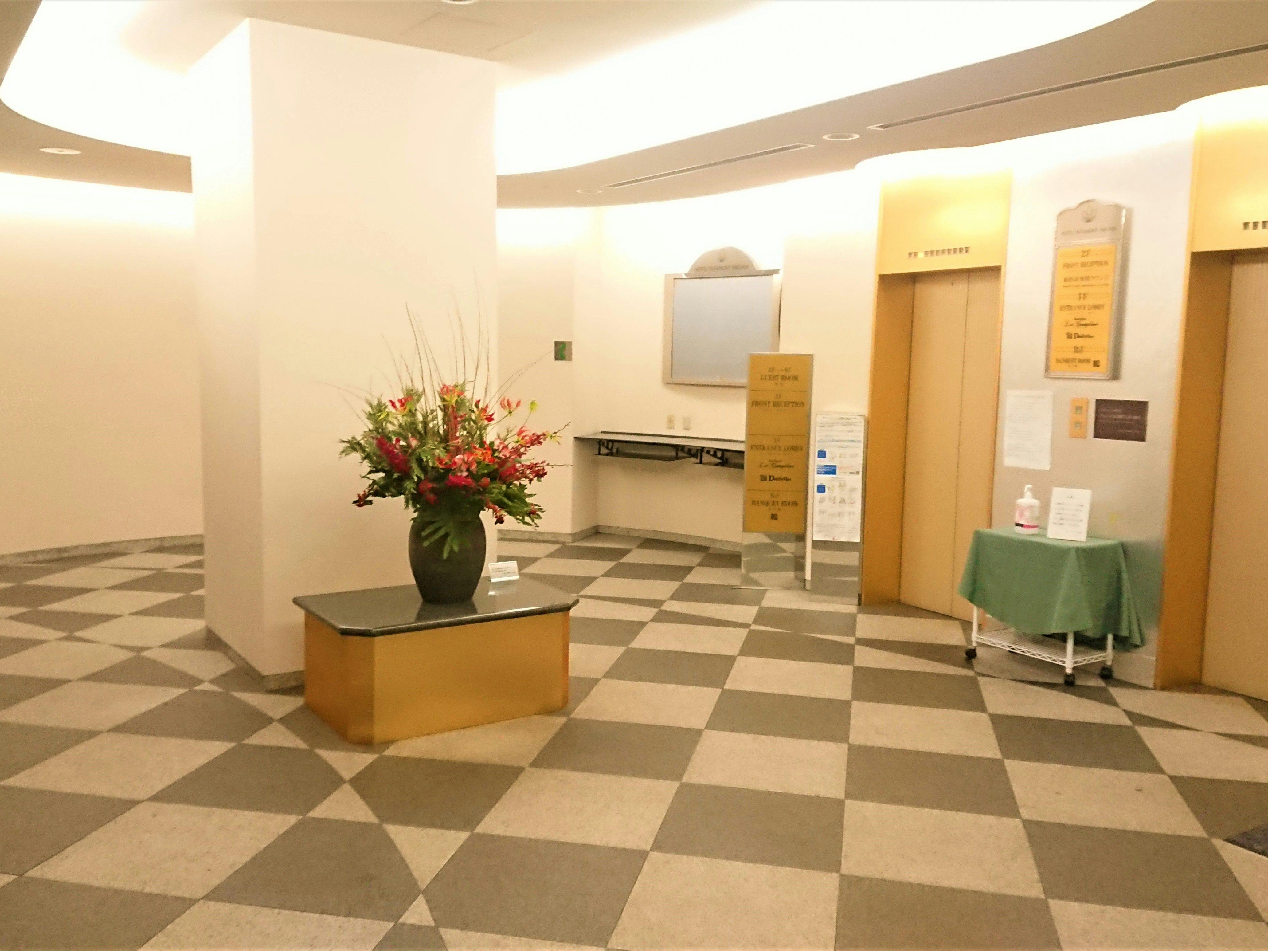 ทางเข้า ชั้น 1