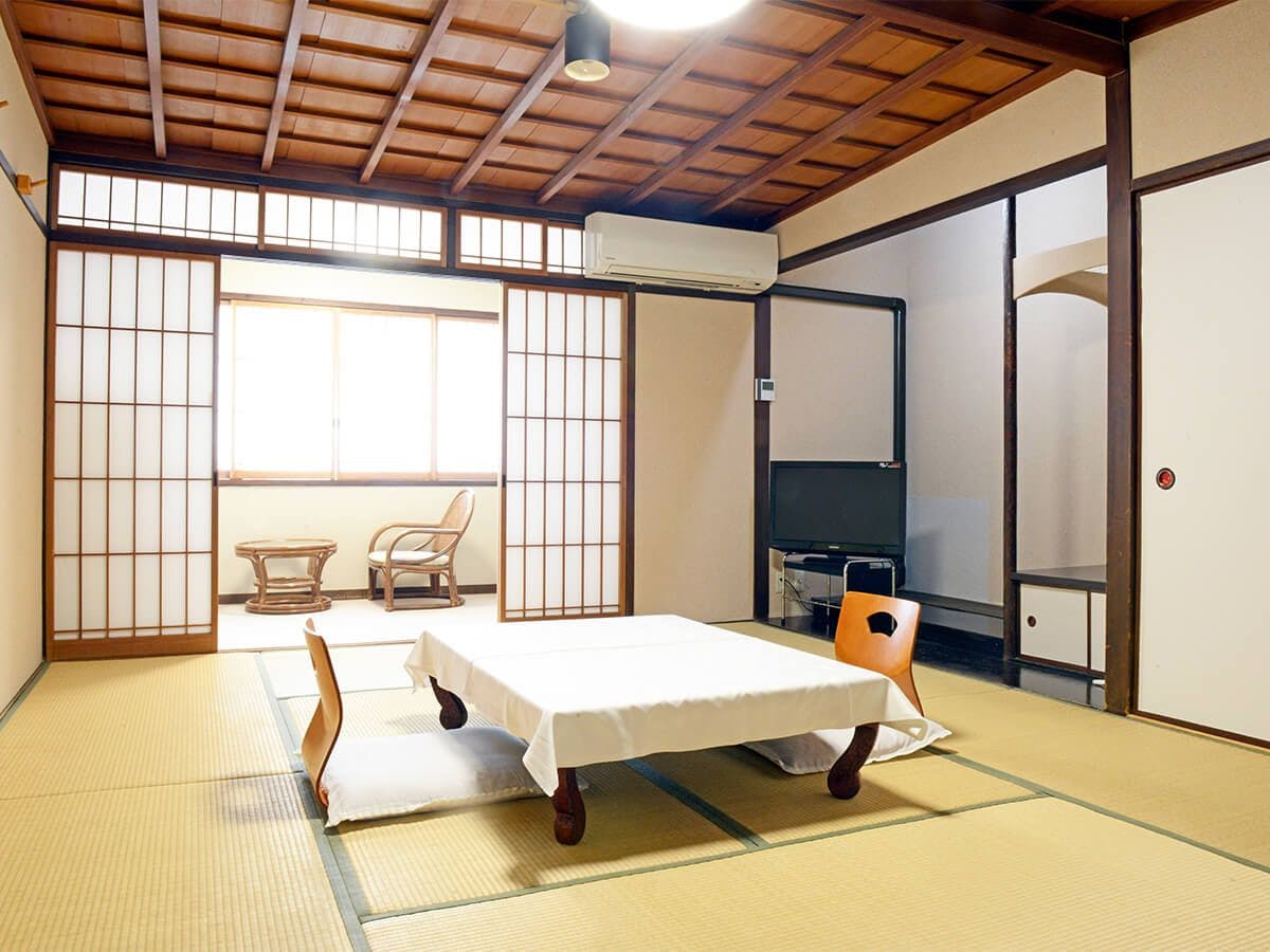 Kamar bergaya Jepang 10-12,5 tatami