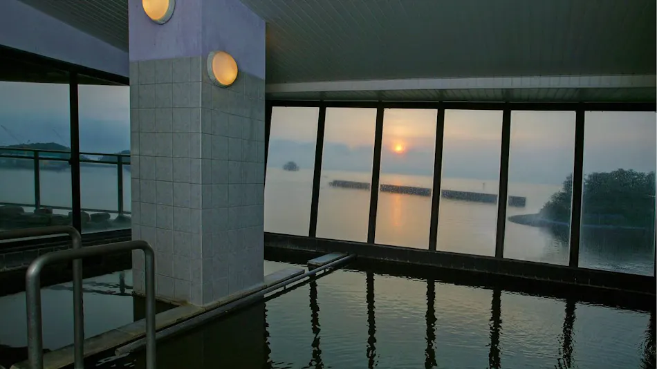 Toyo Tsukumo Bay Hotel