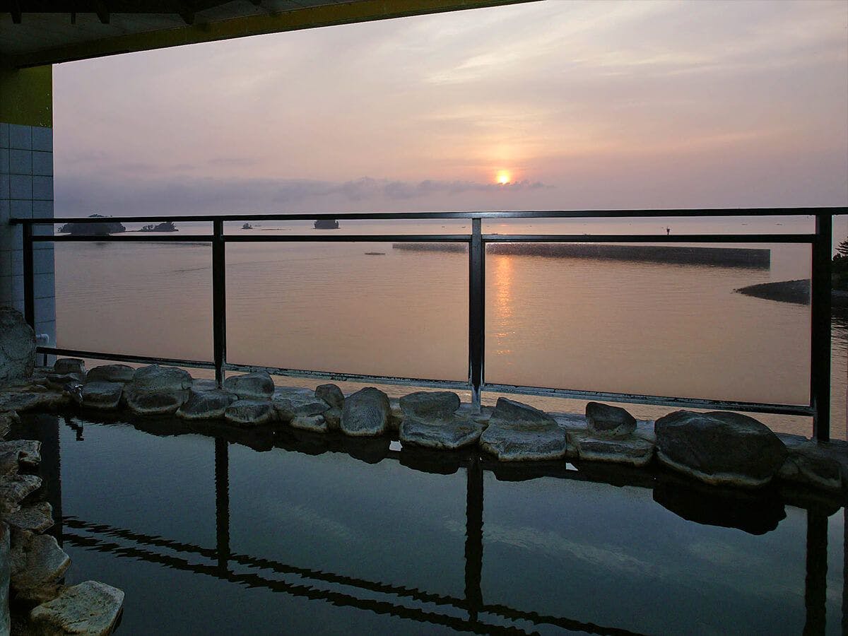 Pemandian Air Panas Misaki (Asahi)