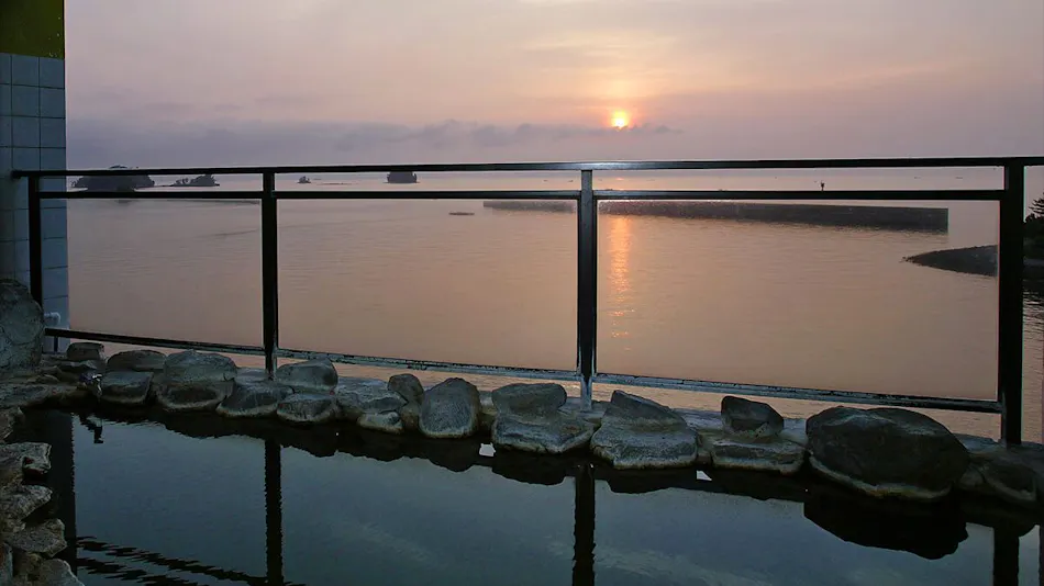 Toyo Tsukumo Bay Hotel