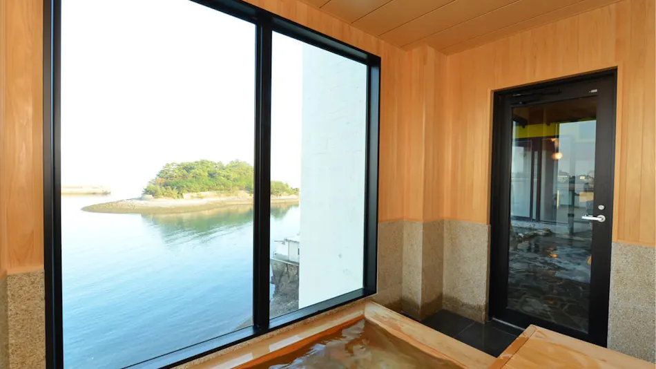 Toyo Tsukumo Bay Hotel