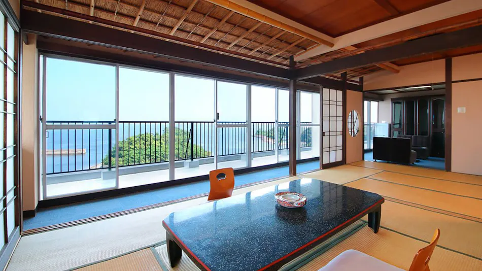 Toyo Tsukumo Bay Hotel