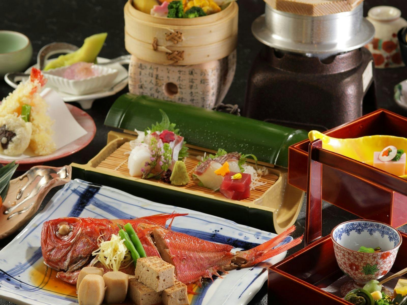 Hotel Kawachiya Izu Shimogamo Onsen 100% Natural Hot Spring