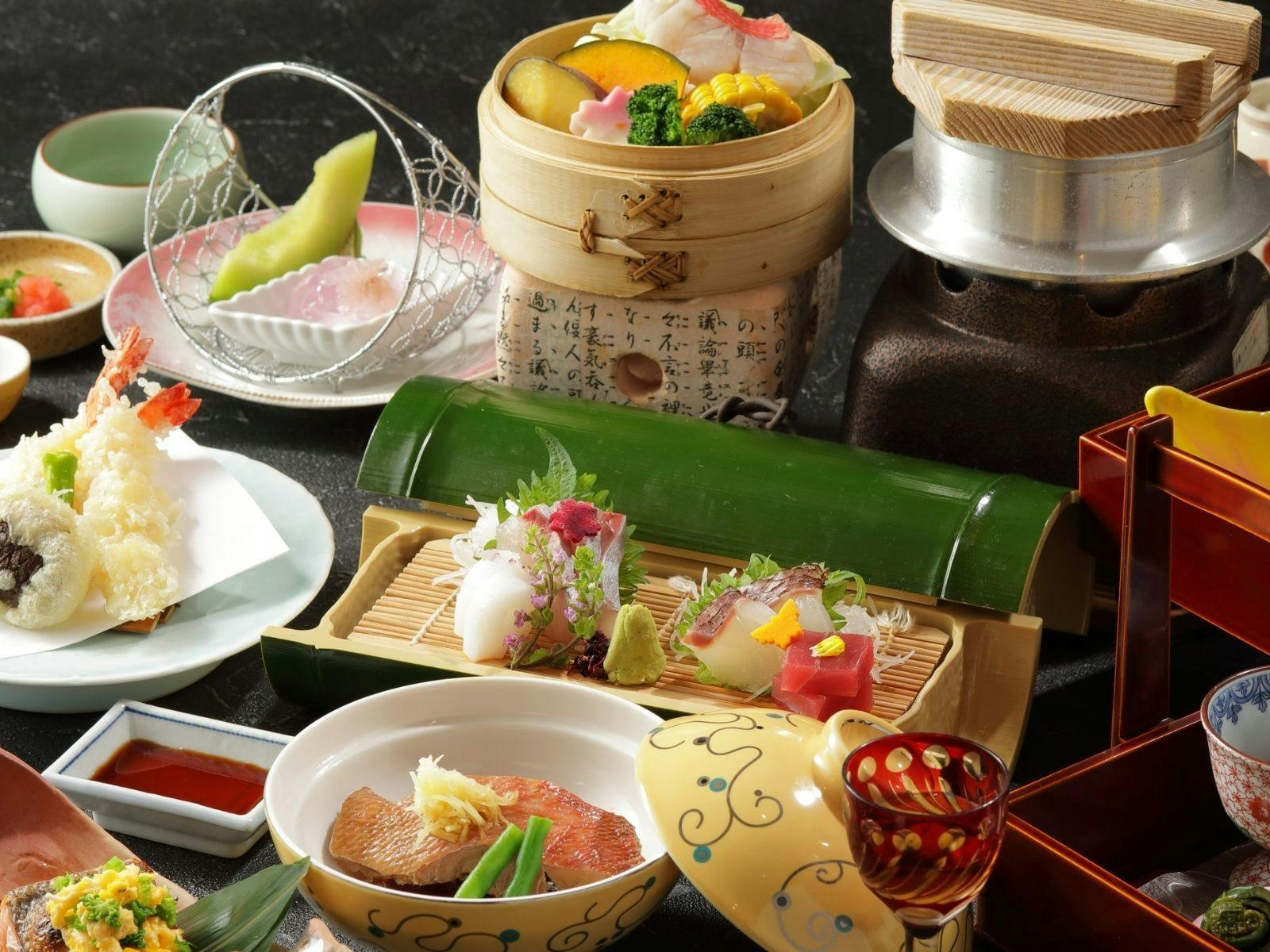 Hotel Kawachiya Izu Shimogamo Onsen 100% Natural Hot Spring