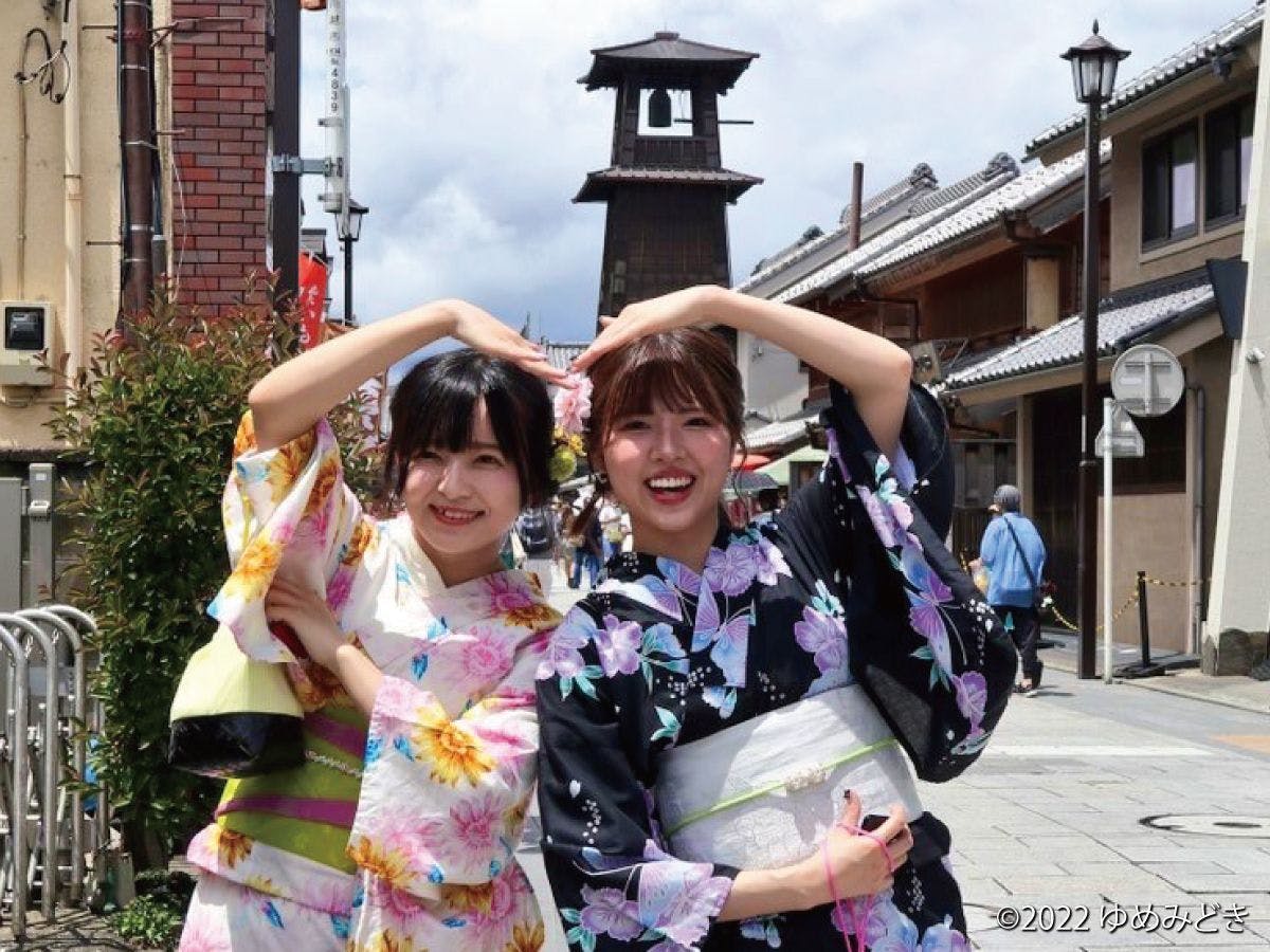 여성들에게 인기! 기모노를 입고 코에도 가와고에를 관광해보세요.
