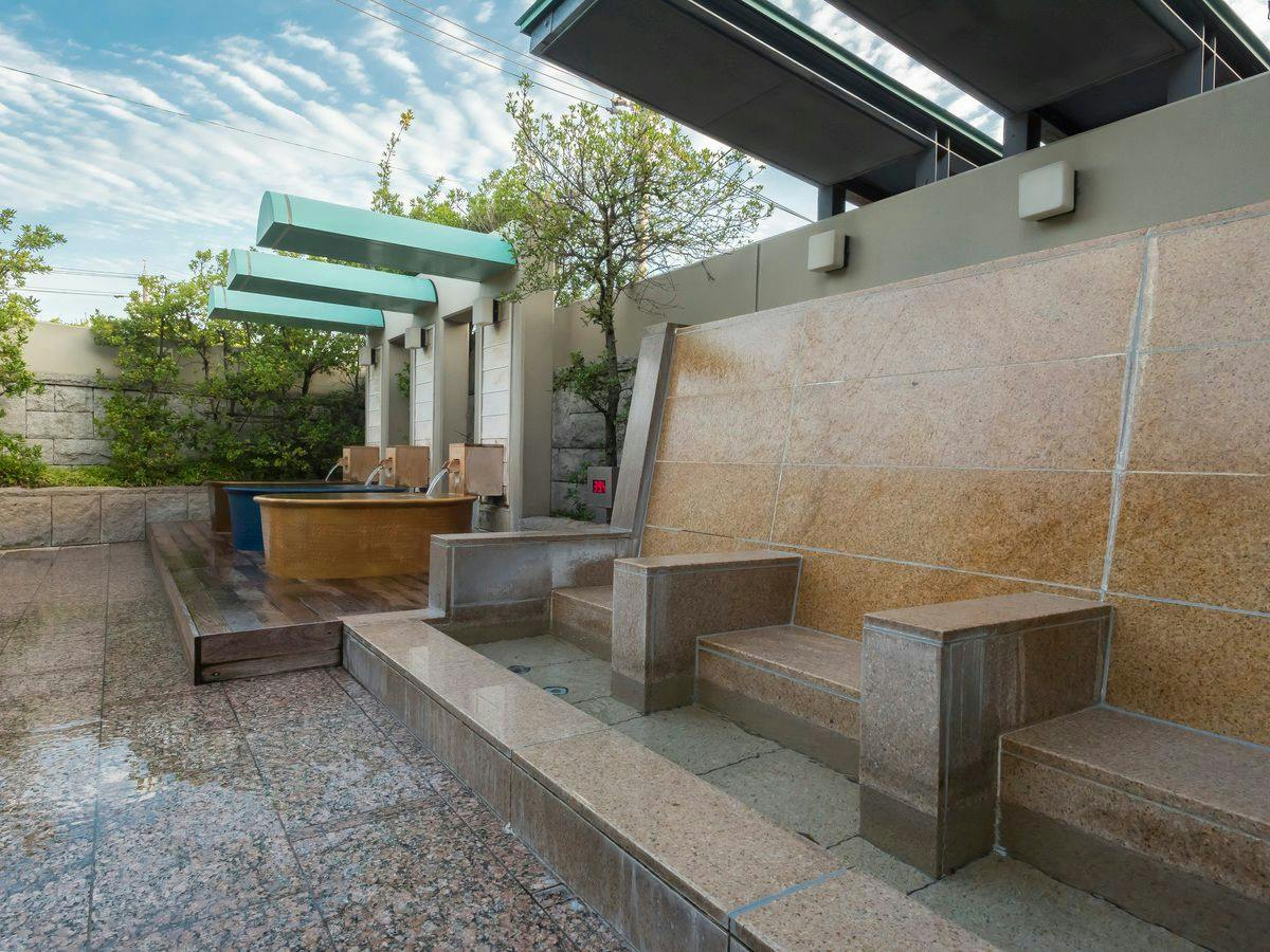 Natural Hot Spring Relax Park Terme Kanazawa