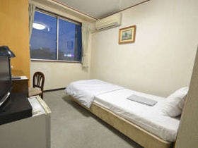 ビジネスホテルくろがね旅館