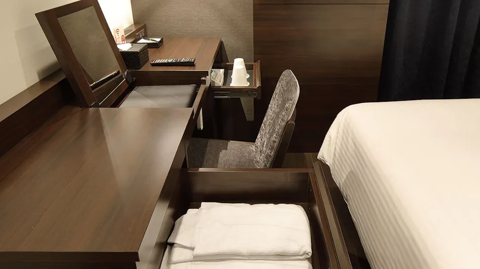 Red Roof Inn & Suites Osaka Namba/Nipponbashi