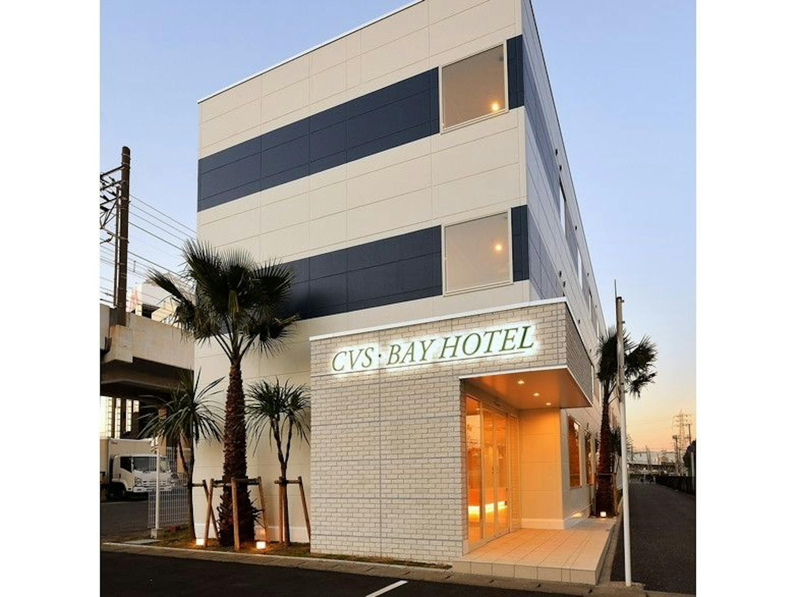 CVS・BAY HOTEL 新館