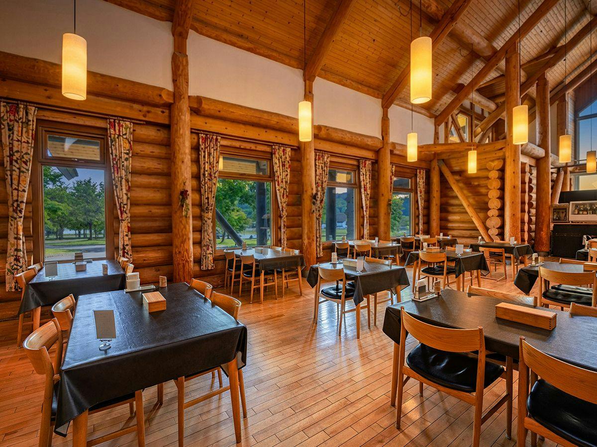 Log Hotel Maple Lodge
