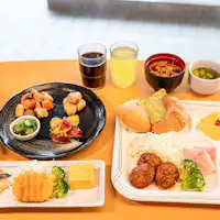 日式與西式自助早餐形象