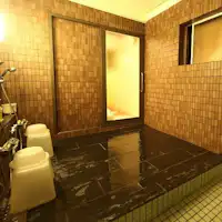 ตัวอย่างห้องอาบน้ำรวม (※ สลับระหว่างชายและหญิง)