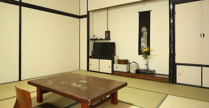 道後 湯の宿 さち家 宿泊費は安く 時間はたっぷり 一泊朝食プラン 貸切風呂 無料利用1回付き 道後温泉本館も徒歩1分プラン Yahoo トラベル 道後 湯の宿 さち家 宿泊費は安く 時間はたっぷり 一泊朝食プラン 貸切風呂 無料利用1回付き 道後温泉本館も徒歩1分プラン Yahoo トラベル