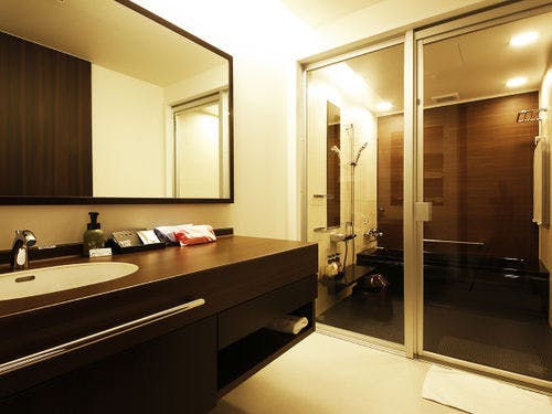 【本館：特別室洋室ツイン】バスルーム