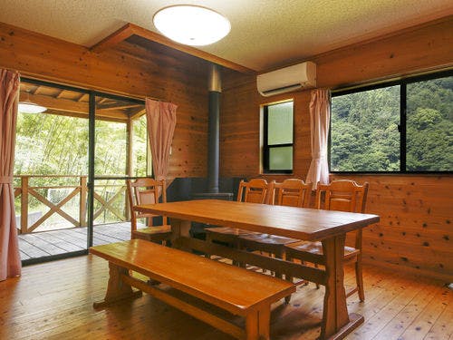 【コテージ:6名定員：寝室】