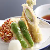 【งานเลี้ยงอาหารรสเลิศ】
