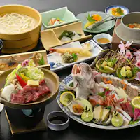 Menu musiman terbatas “Awa Beef panggang di atas pelat keramik & ikan tai merah sakura”