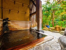 源泉掛け流しの宿　七滝温泉ホテル