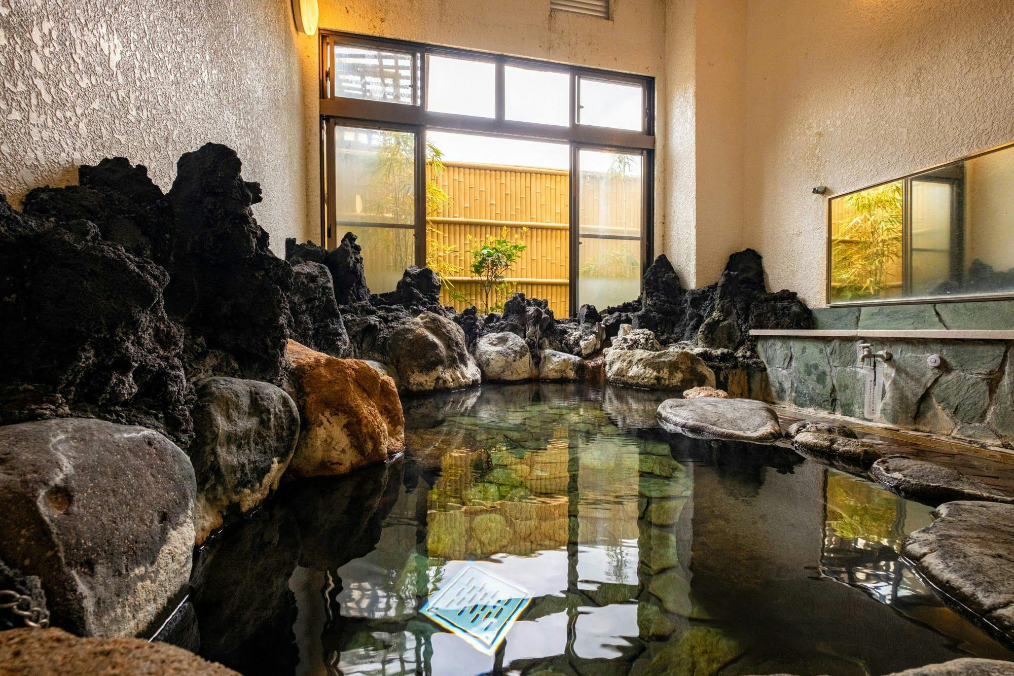 Nanadaru Onsen Hotel