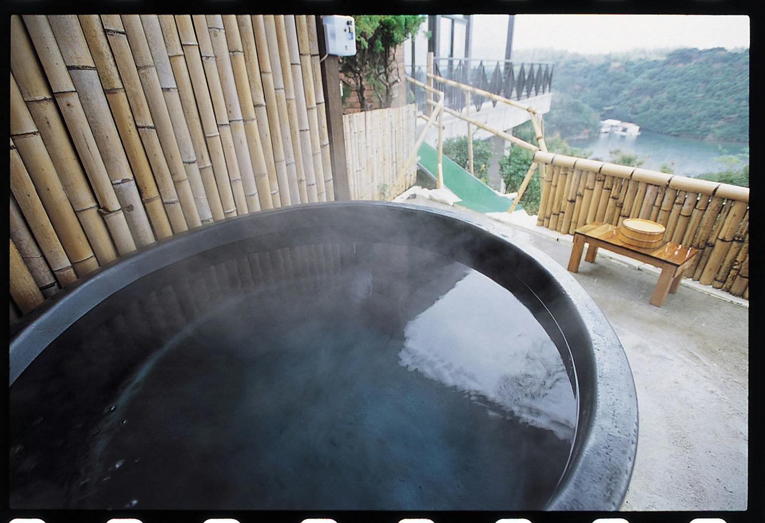 노천탕이 있는 반려동물 코티지