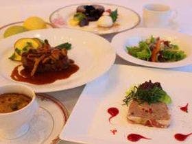 ホテル　ルブラ王山