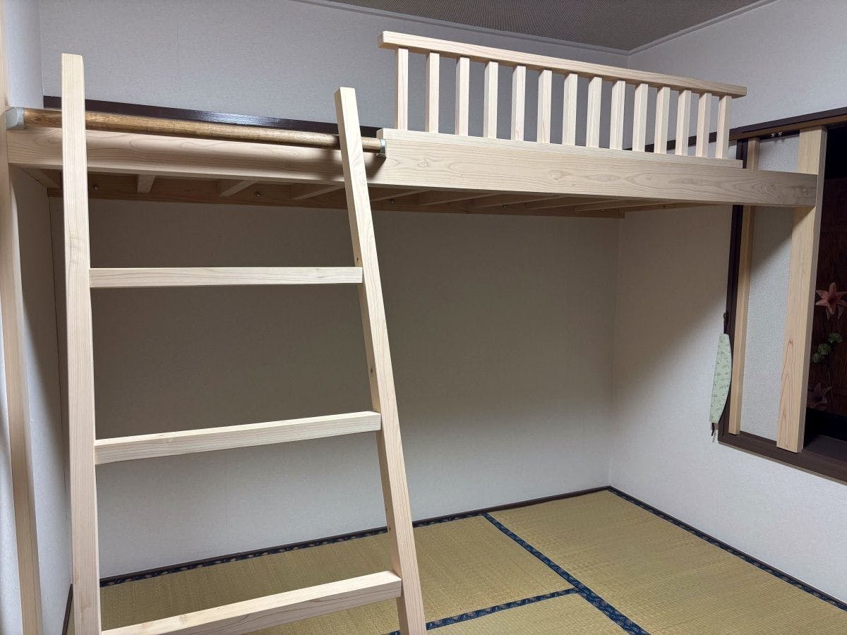 พื้นที่ใต้หลังคาสามารถใช้เป็นที่เก็บสัมภาระได้อย่างสะดวก