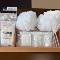 มีห้องพักพร้อมอ่างอาบน้ำและห้องอาบน้ำส่วนตัวเท่านั้น