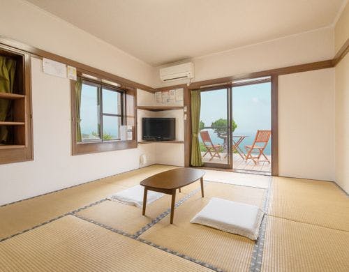 【海側和室10畳】テラス付オーシャンビュ