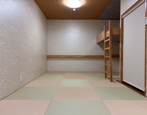 テラスとロフト付きの広々してお部屋です！