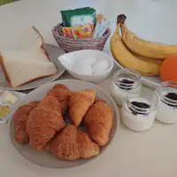 อาหารเช้าในห้องพัก