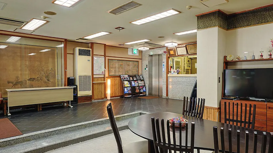 Tourist Inn Hotel Omiya