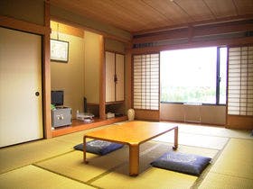 長浜バイオ大学ドーム宿泊研修館