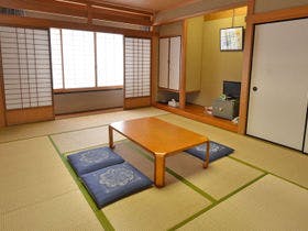 長浜バイオ大学ドーム宿泊研修館