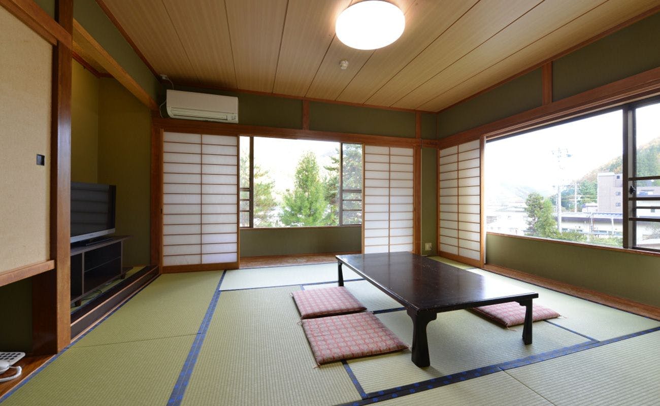 Ooedo Onsen Monogatari Shinshukakeyu