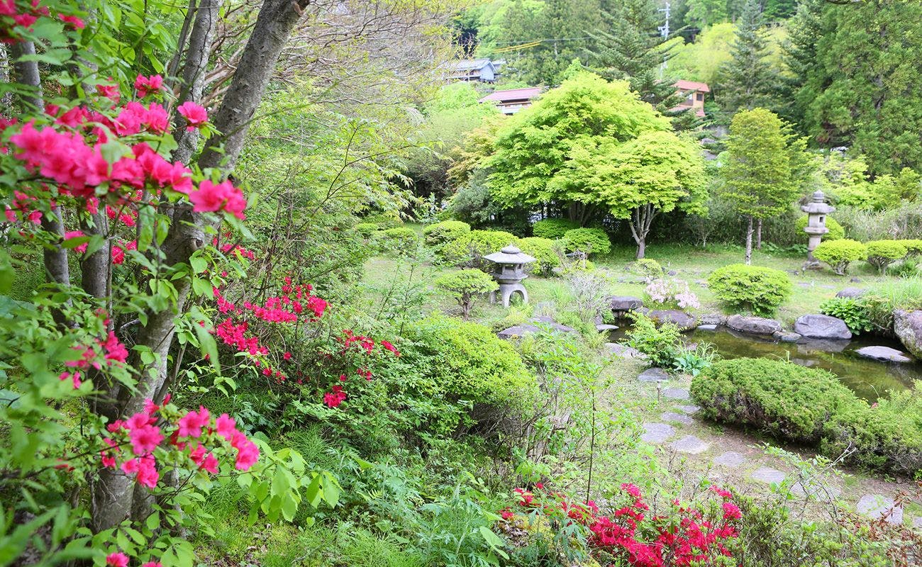 กรุณาผ่อนคลายและเพลิดเพลิน.