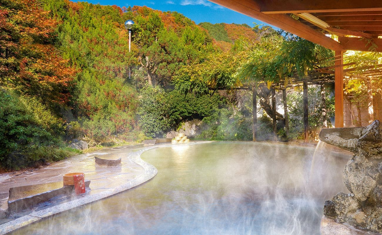 บ่อน้ำพุร้อนกลางแจ้ง