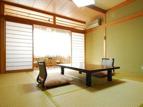 下條温泉 加賀美（旧くつろぎの宿　佳が美）　