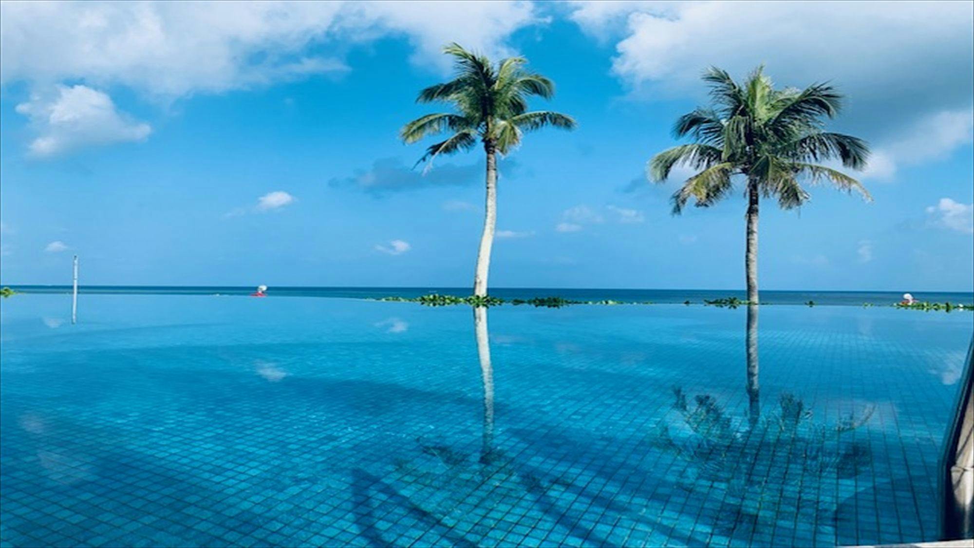 Palace in Moon Beach (formerly Moon Beach Palace Hotel)
