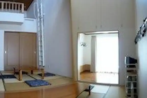 다락방이 있는 일본식 객실
