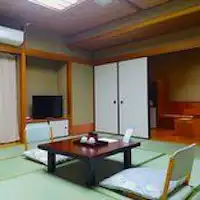 อาคารใหม่เก็นโระคุ ห้องสไตล์ญี่ปุ่น 12 เสื่อทาทามิ พร้อมเตาอิโรริ