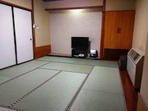 ห้องพักสไตล์ญี่ปุ่นแบบประหยัด อาคารอาโออิ ขนาด 8 เสื่อ【ปลอดบุหรี่】<ไม่มีห้องน้ำ>