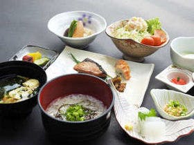 "島のひかり"が彩なす海の宿 羽衣荘