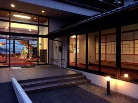 "島のひかり"が彩なす海の宿 羽衣荘