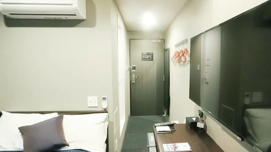 Hotel Livemax Yokohama Station West Exit
